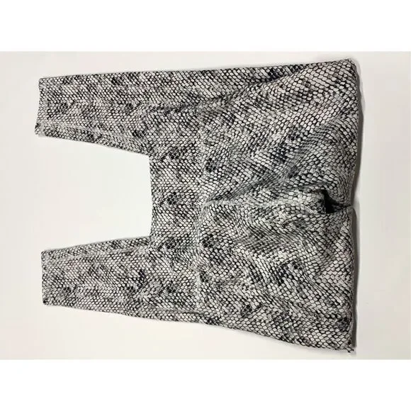 Balance Collection Women's Snakeskin Pull On Leggings Gray & White Size Medium - Picture 4 of 6
